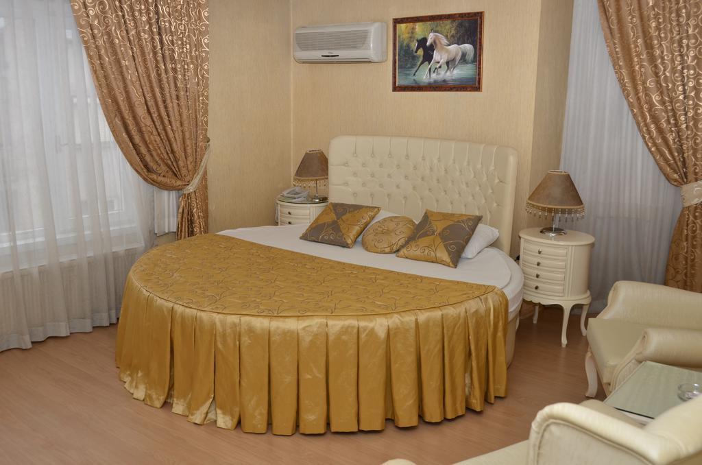 Umit Pembe Kosk Otel 3*