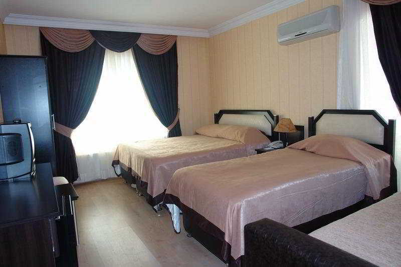 Umit Pembe Kosk Otel